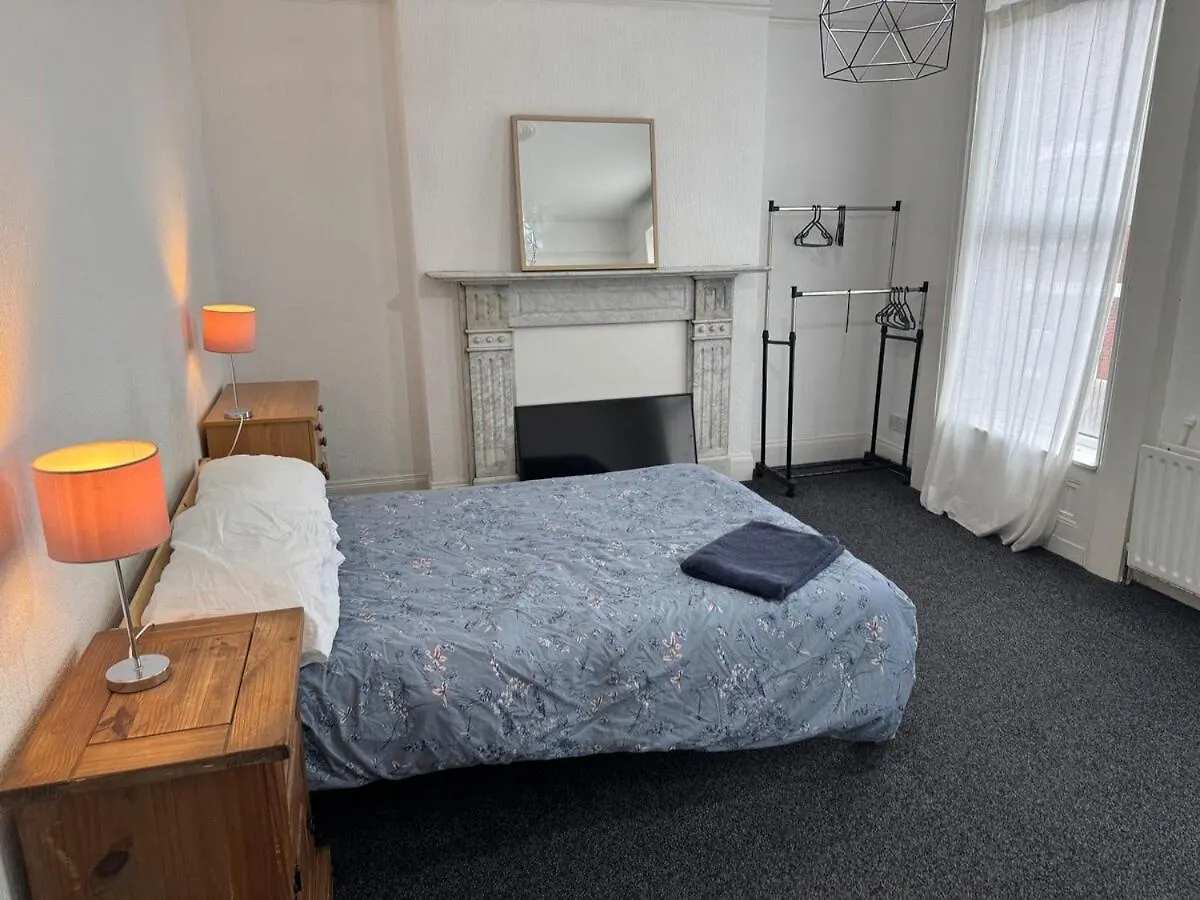 Lovely Central Belfast 4 Bedroom Period Home Дом отдыха